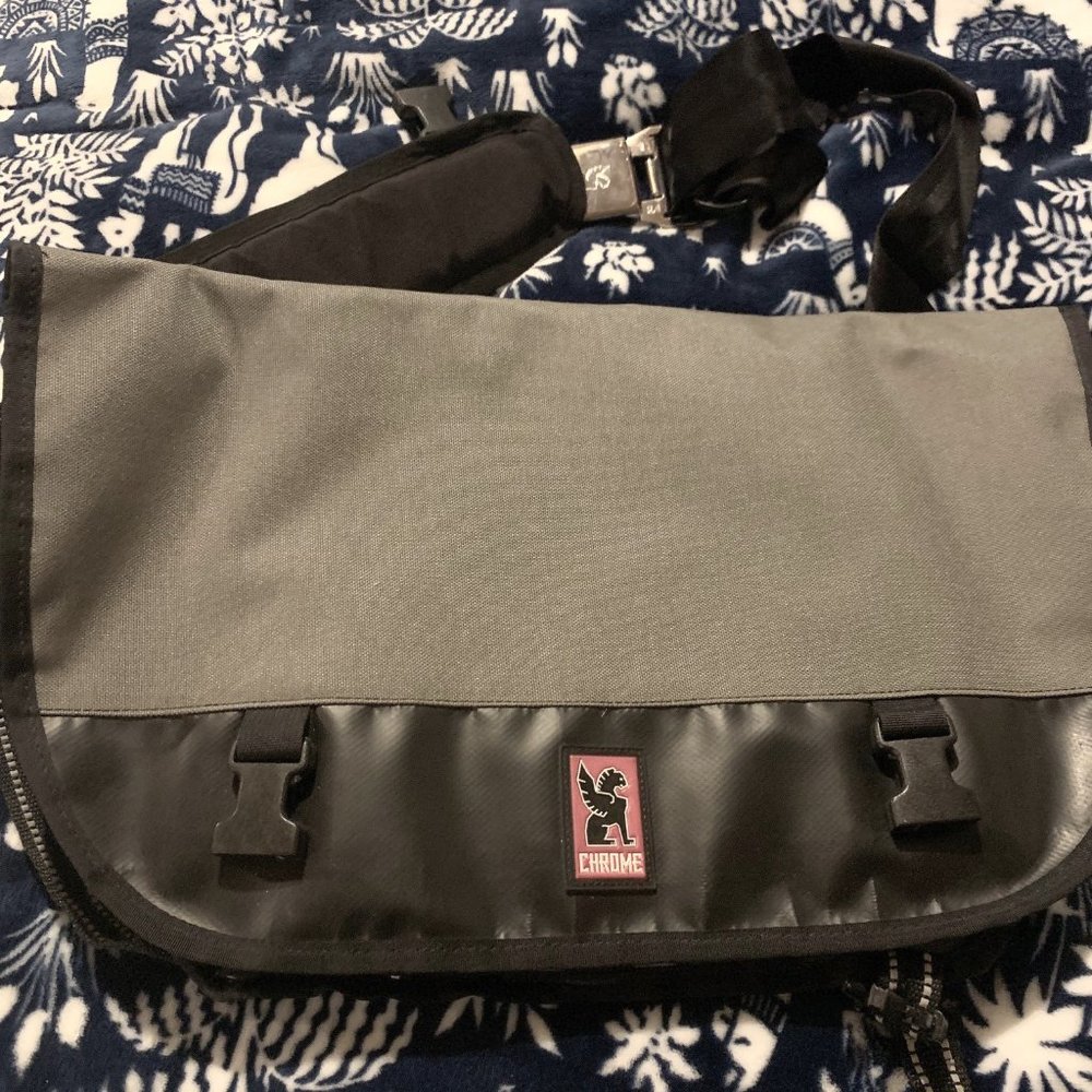 Messenger bag